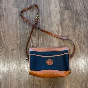 Dooney & Burke leather purse/bag/cross-body